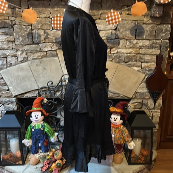 NWT Black Satin Ruffle Hem Short Kimono Robe Size XL - Picture 5 of 10